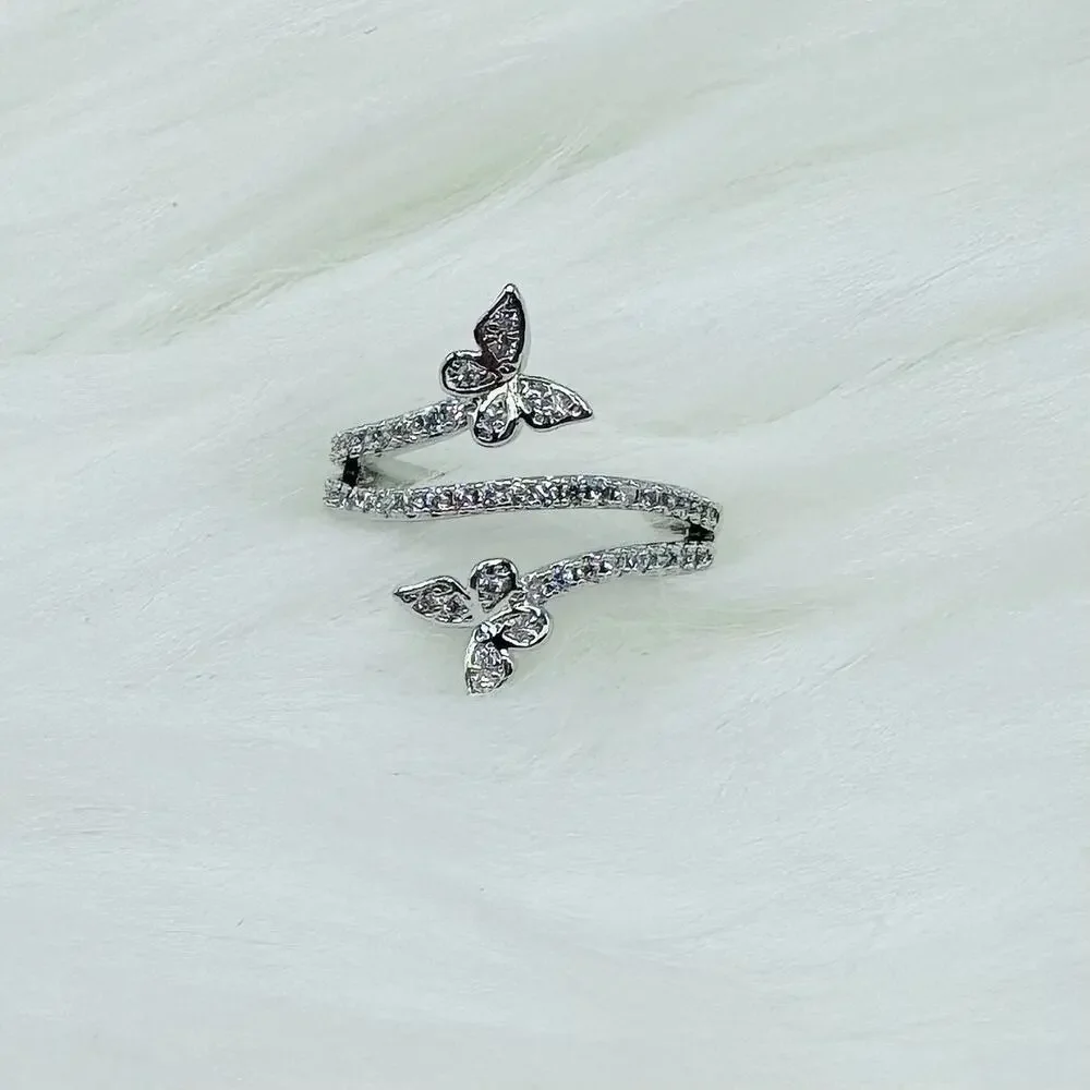 Unbranded beautiful silver